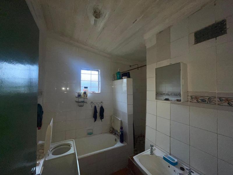 6 Bedroom Property for Sale in Roodepoort North Gauteng
