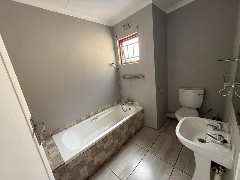 3 Bedroom Property for Sale in Liefde en Vrede Gauteng