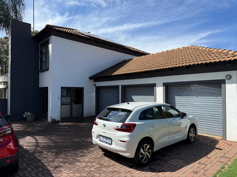 3 Bedroom Property for Sale in Raslouw Manor Gauteng