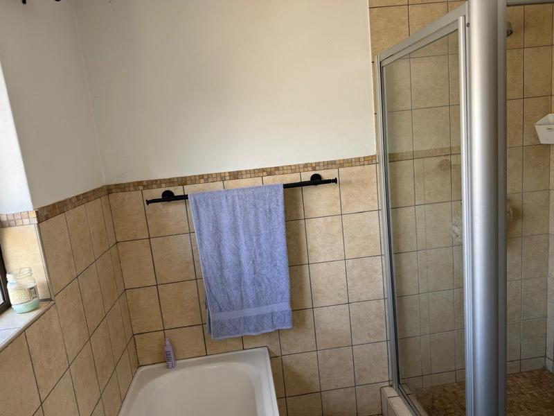 3 Bedroom Property for Sale in Raslouw Manor Gauteng