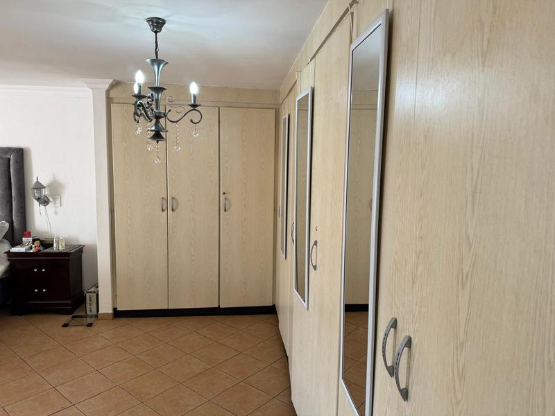 3 Bedroom Property for Sale in Raslouw Manor Gauteng