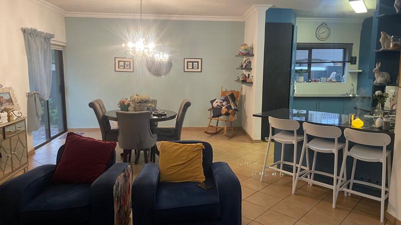 3 Bedroom Property for Sale in Raslouw Manor Gauteng