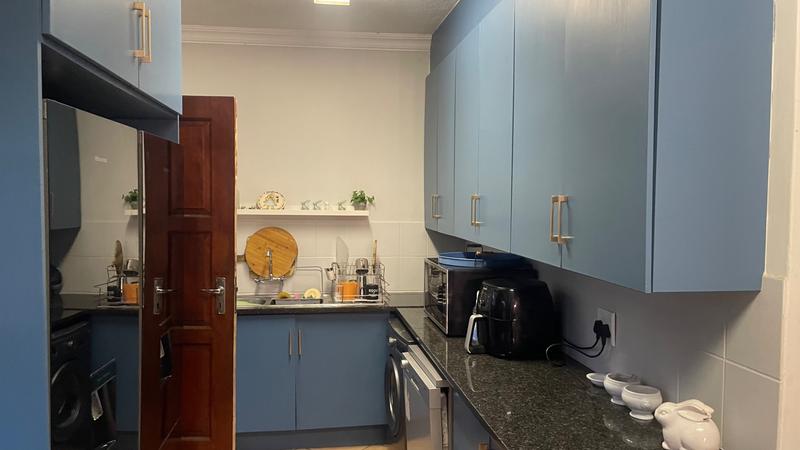 3 Bedroom Property for Sale in Raslouw Manor Gauteng