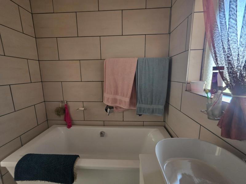 4 Bedroom Property for Sale in Elspark Gauteng
