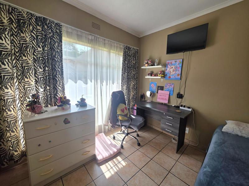 4 Bedroom Property for Sale in Elspark Gauteng