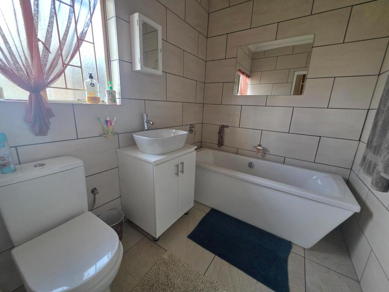 4 Bedroom Property for Sale in Elspark Gauteng