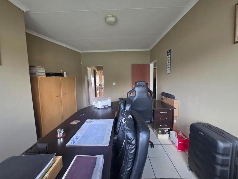 4 Bedroom Property for Sale in Elspark Gauteng