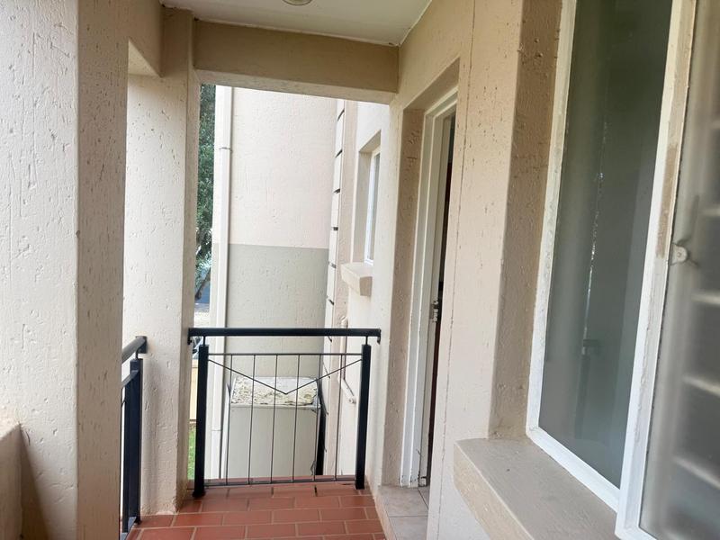 2 Bedroom Property for Sale in Klippoortjie Gauteng