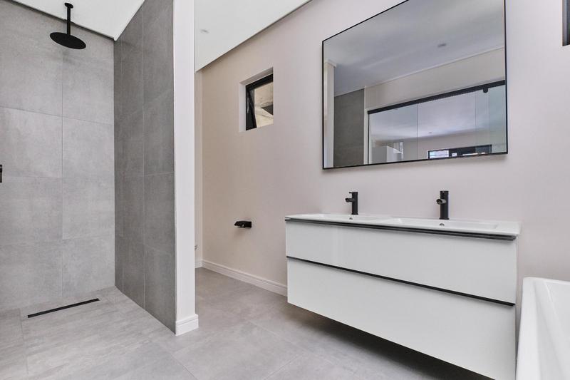 To Let 2 Bedroom Property for Rent in Hyde Park Gauteng