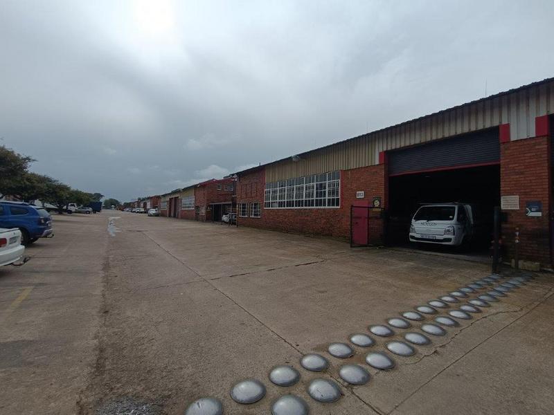 To Let Commercial Property for Rent in Robertville Gauteng