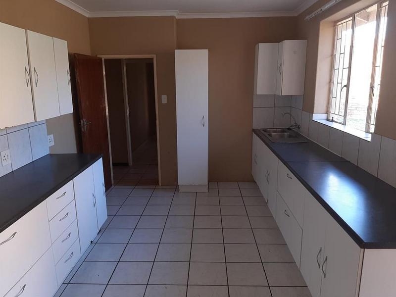3 Bedroom Property for Sale in Kwaggasrand Gauteng