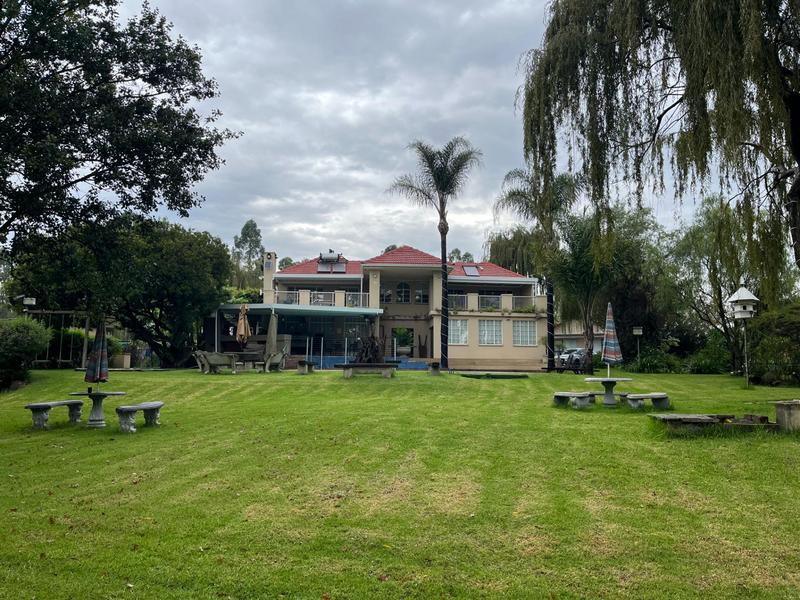 5 Bedroom Property for Sale in Glen Austin Gauteng