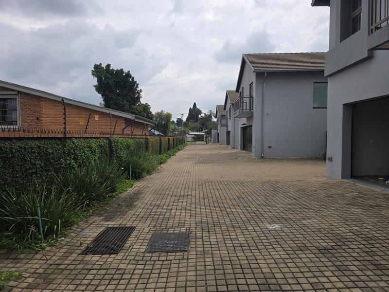 To Let 4 Bedroom Property for Rent in Brooklyn Gauteng