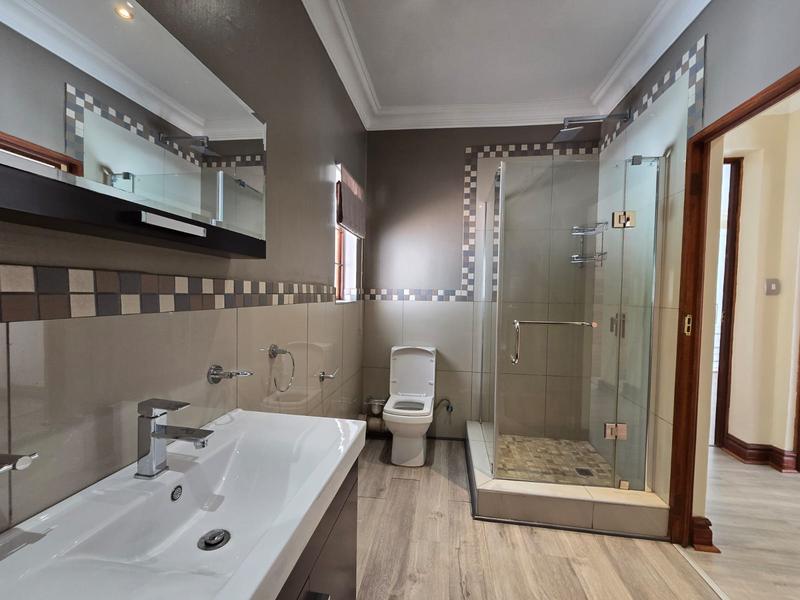 4 Bedroom Property for Sale in Waterkloof A H Gauteng