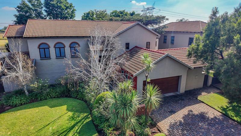 4 Bedroom Property for Sale in Midfield Estate Gauteng