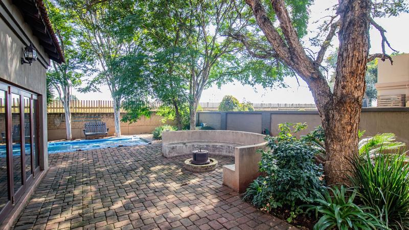 4 Bedroom Property for Sale in Midfield Estate Gauteng