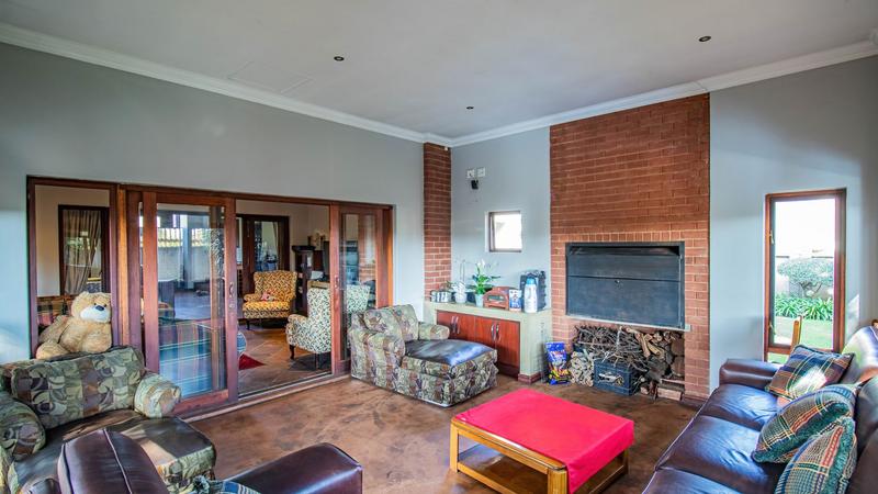 4 Bedroom Property for Sale in Midfield Estate Gauteng