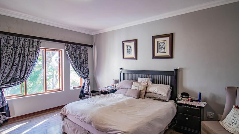 4 Bedroom Property for Sale in Midfield Estate Gauteng