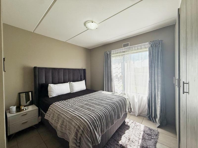 To Let 2 Bedroom Property for Rent in La Montagne Gauteng