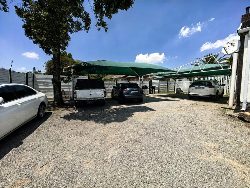 To Let 1 Bedroom Property for Rent in Edenvale Gauteng