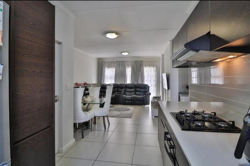 3 Bedroom Property for Sale in Greenstone Hill Gauteng