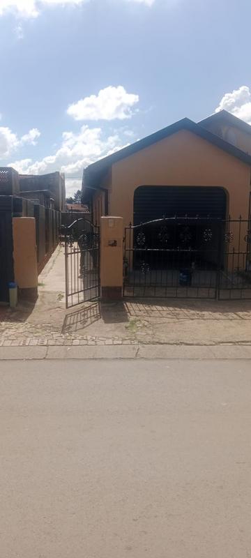 3 Bedroom Property for Sale in Daveyton Gauteng