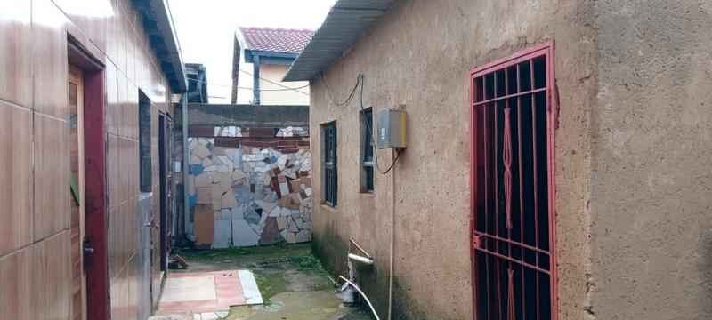2 Bedroom Property for Sale in Bram Fischerville Gauteng