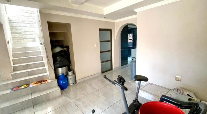 3 Bedroom Property for Sale in Bram Fischerville Gauteng