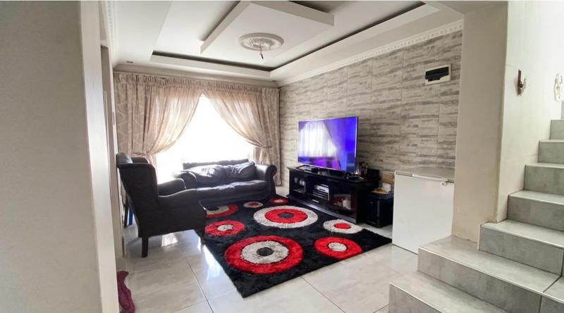 3 Bedroom Property for Sale in Bram Fischerville Gauteng