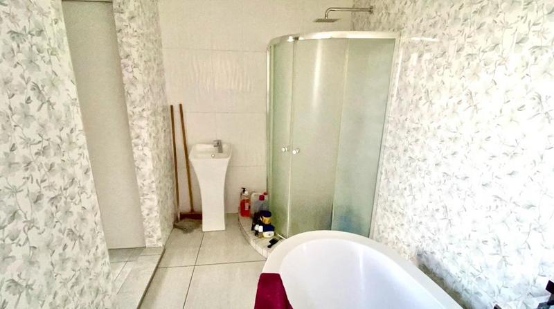 3 Bedroom Property for Sale in Bram Fischerville Gauteng
