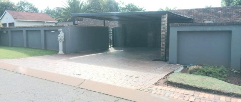 4 Bedroom Property for Sale in Morehill Gauteng