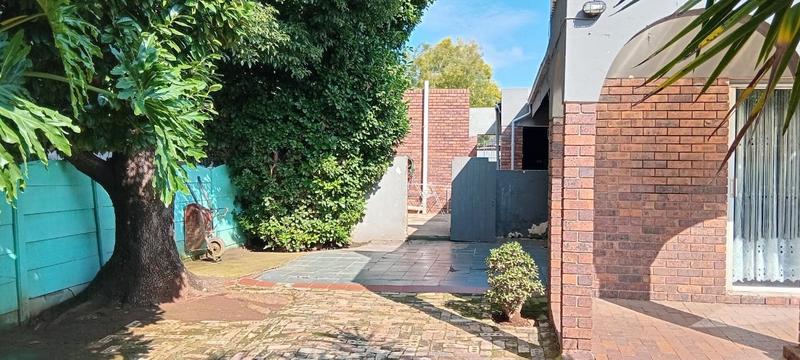 4 Bedroom Property for Sale in Morehill Gauteng