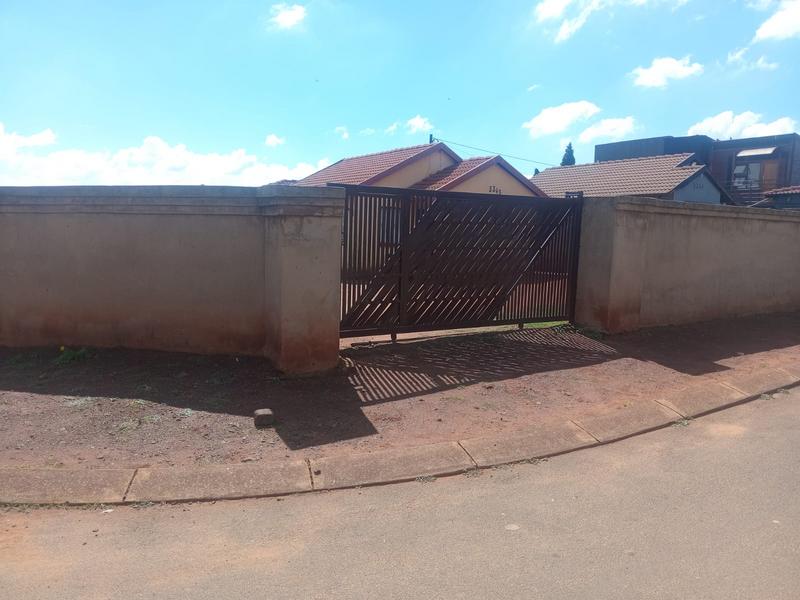 2 Bedroom Property for Sale in Dawn Park Gauteng