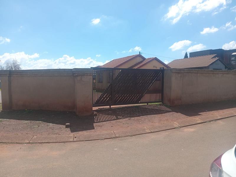 2 Bedroom Property for Sale in Dawn Park Gauteng