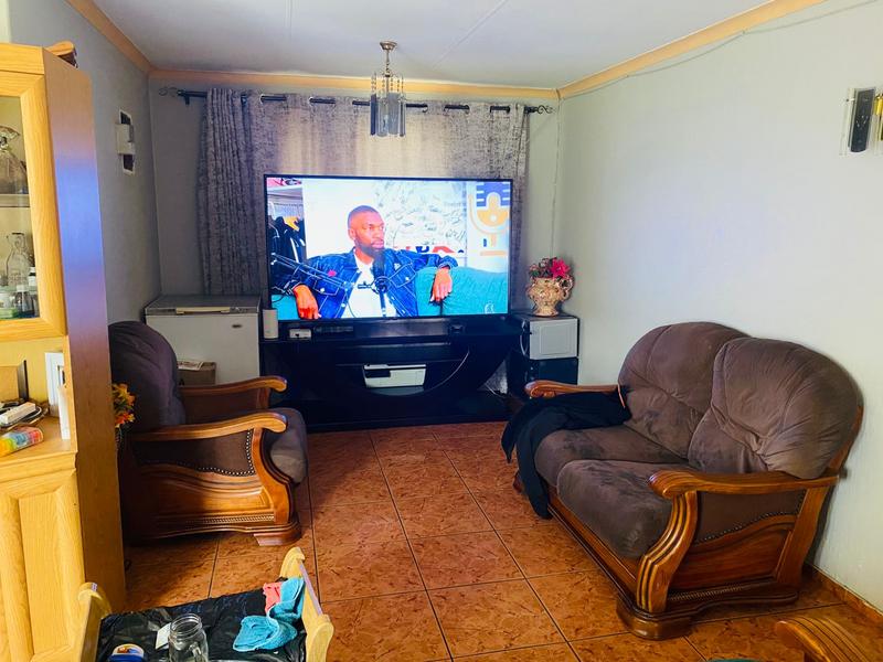 4 Bedroom Property for Sale in Crystal Park Gauteng