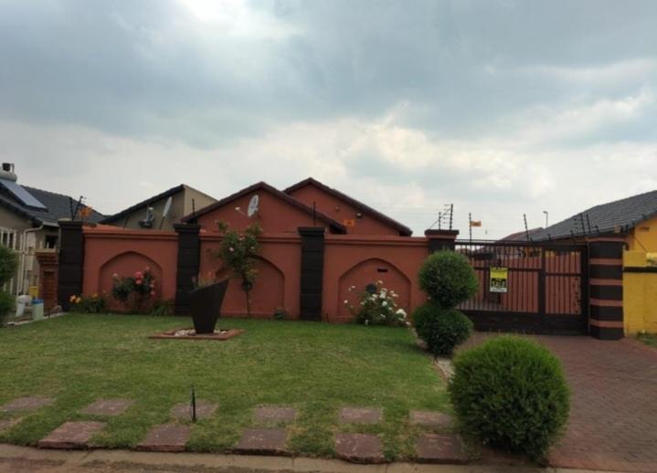 3 Bedroom Property for Sale in Leondale Gauteng