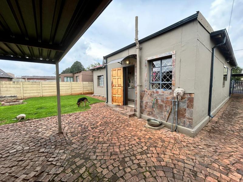 3 Bedroom Property for Sale in Geduld Gauteng