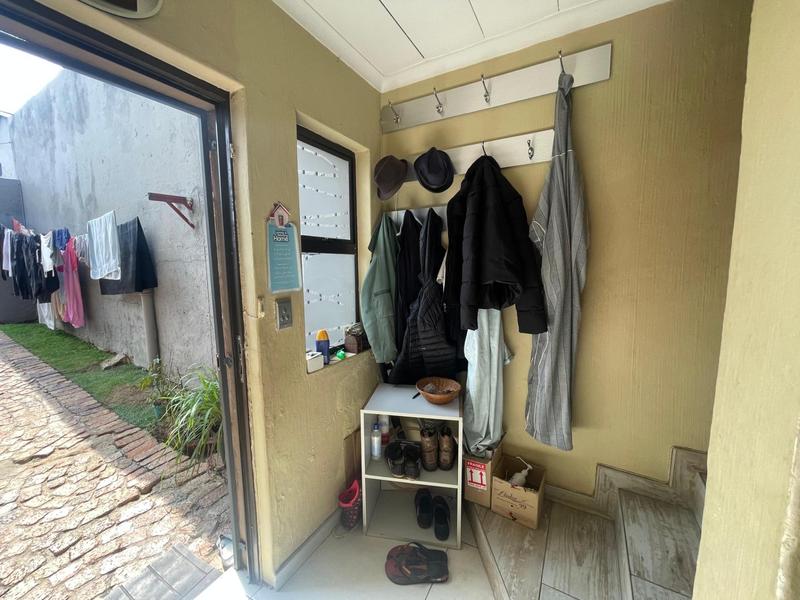 3 Bedroom Property for Sale in Ridgeway Gauteng