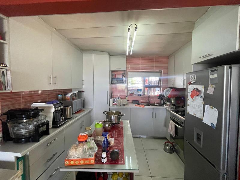 3 Bedroom Property for Sale in Ridgeway Gauteng