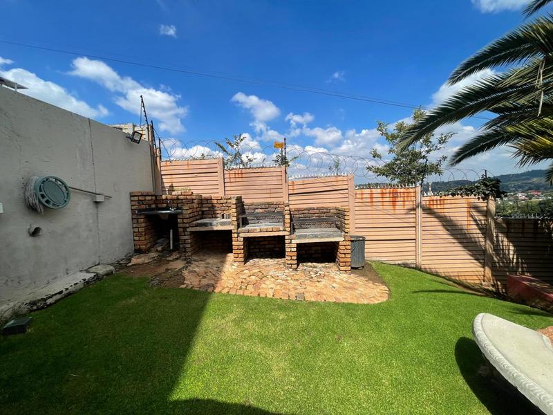 3 Bedroom Property for Sale in Ridgeway Gauteng