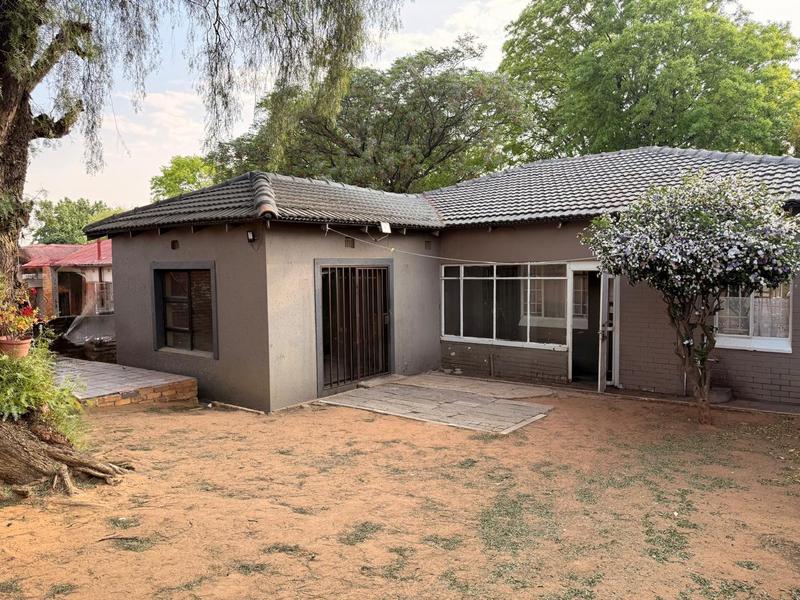 4 Bedroom Property for Sale in Rosettenville Gauteng