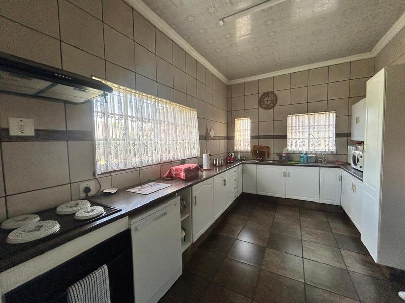 10 Bedroom Property for Sale in Springs Gauteng