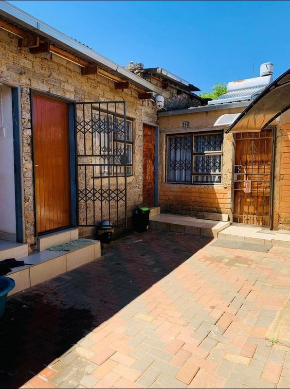 7 Bedroom Property for Sale in Esselenpark Gauteng