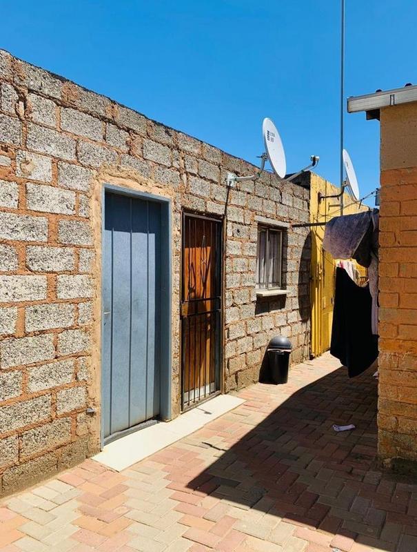 7 Bedroom Property for Sale in Esselenpark Gauteng