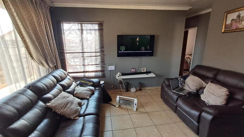3 Bedroom Property for Sale in Sebokeng Unit 17 Gauteng