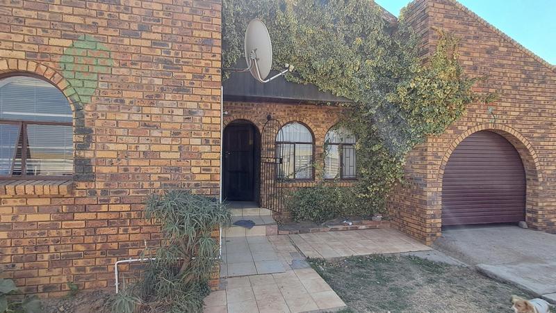 3 Bedroom Property for Sale in Sebokeng Unit 17 Gauteng