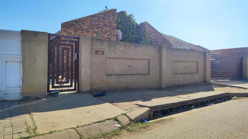 3 Bedroom Property for Sale in Sebokeng Unit 17 Gauteng