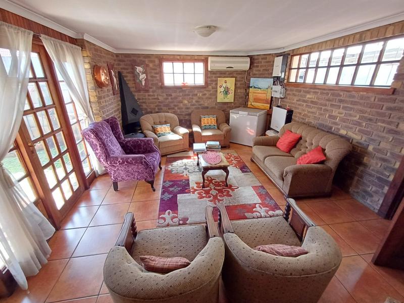 3 Bedroom Property for Sale in Unitas Park Gauteng