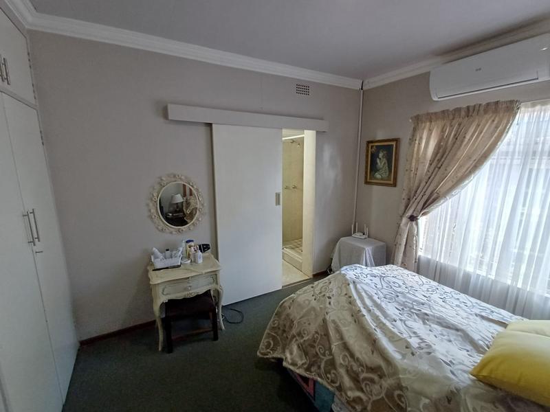 3 Bedroom Property for Sale in Unitas Park Gauteng