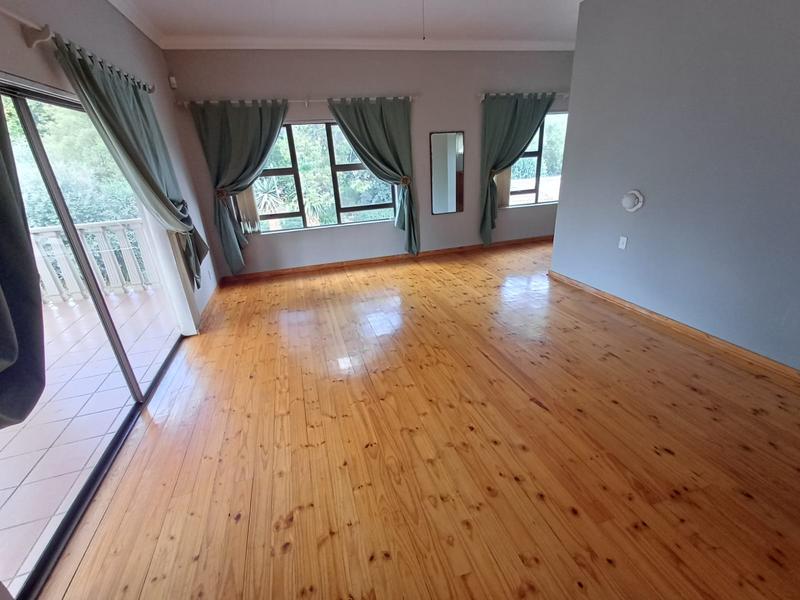 5 Bedroom Property for Sale in Unitas Park Gauteng